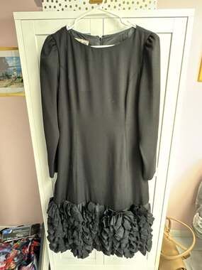 Vintage Victor Costa Black Long Sleeve Cocktail Dress with Ruffled Hem